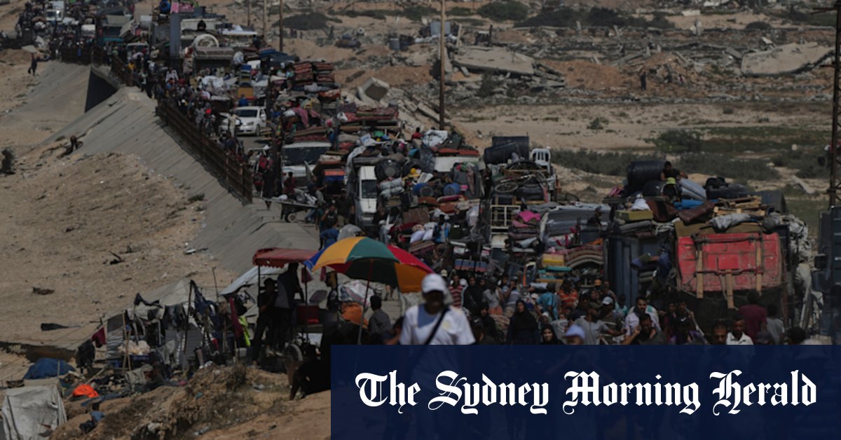 Israeli troops push further into Gaza City as more Palestinians flee