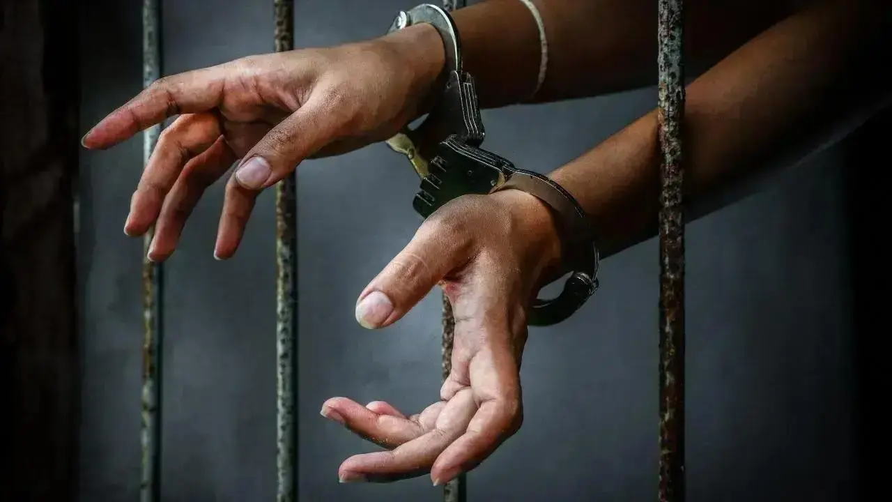 Four held for duping elderly Mumbai investor of more than Rs 62 lakh
