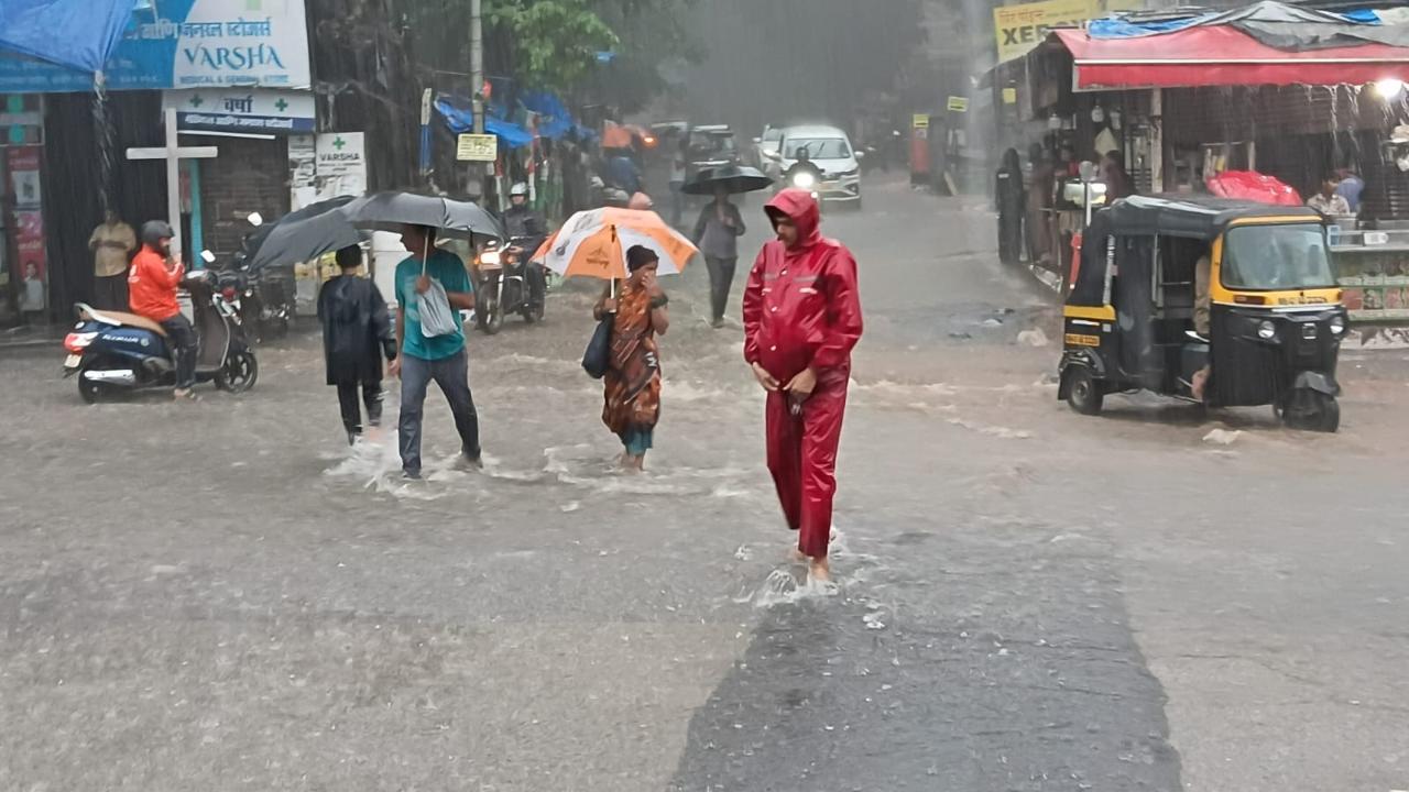 Mumbai weather updates: Partly cloudy conditions, light to moderate rain likely