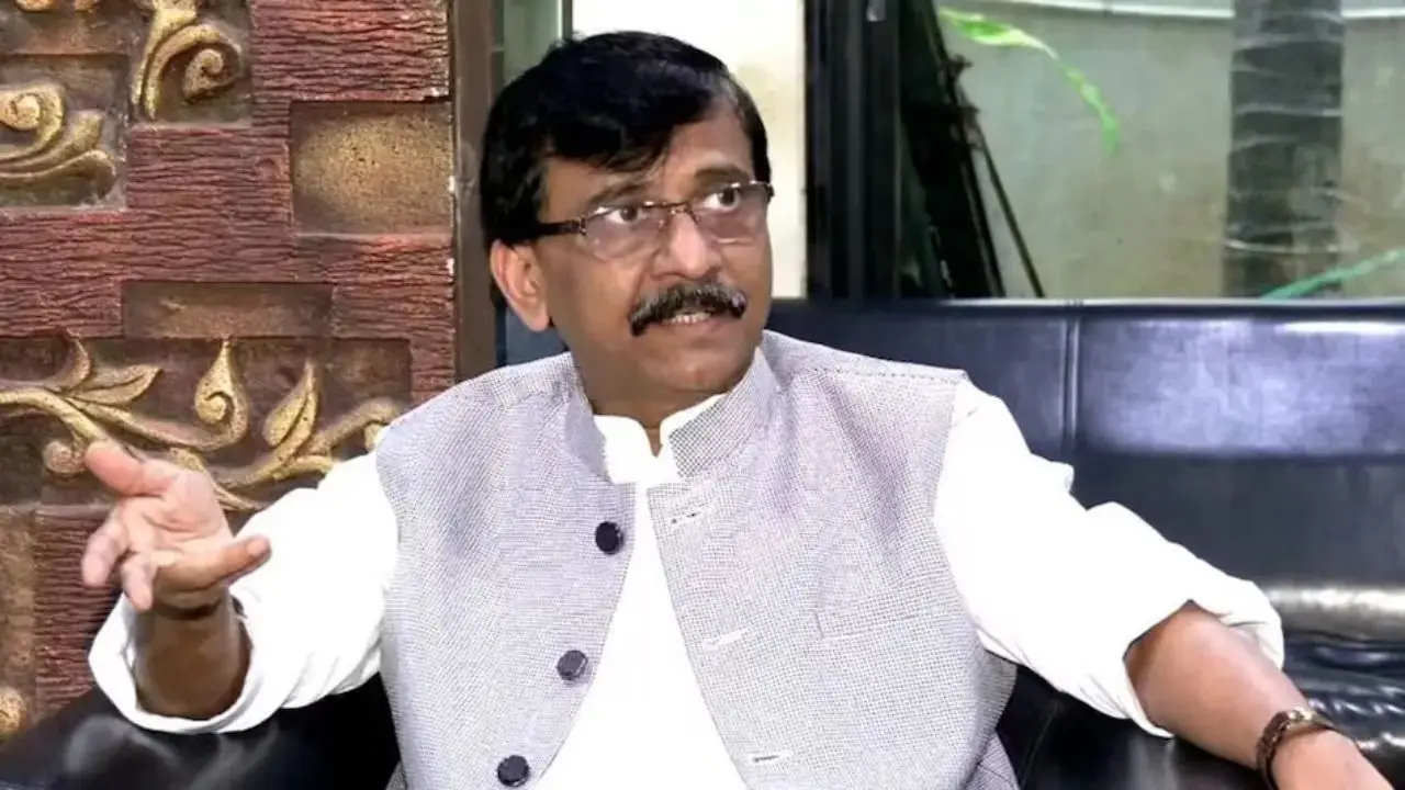 Shiv Sena workers protest in Thane over Sanjay Raut’s remarks on Anand Dighe