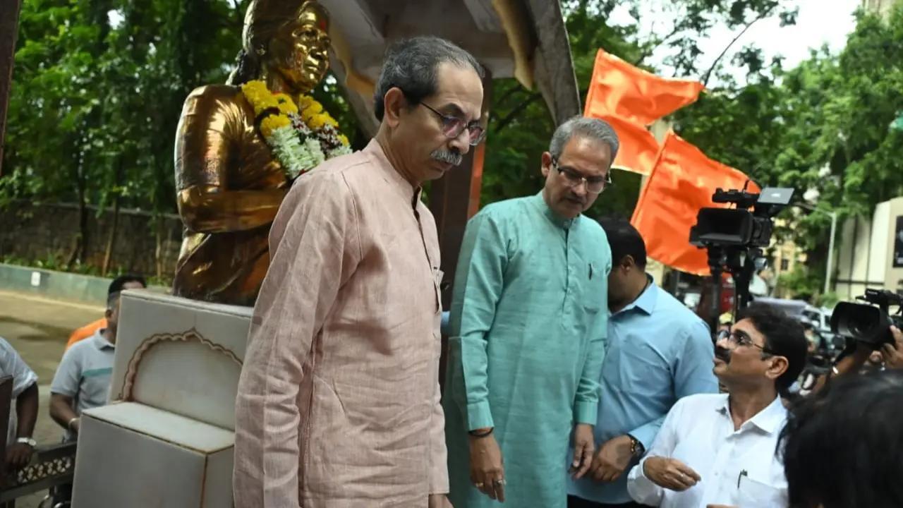 Man held for defacing Meenatai Thackeray statue sent to two-day police custody